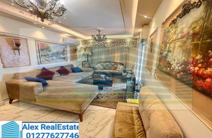Apartment - 2 Bedrooms - 1 Bathroom for rent in Al Mosheer Ahmed Ismail St. - Sidi Gaber - Hay Sharq - Alexandria
