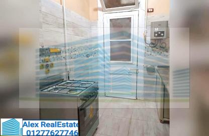 Apartment - 4 Bedrooms - 1 Bathroom for rent in Sidi Gaber St. - Sidi Gaber - Hay Sharq - Alexandria
