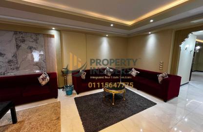 شقة - 3 - 2 للايجار في شارع شهاب - المهندسين - الجيزة شقة - 3 - 2 للايجار في شارع شهاب - المهندسين - الجيزة
