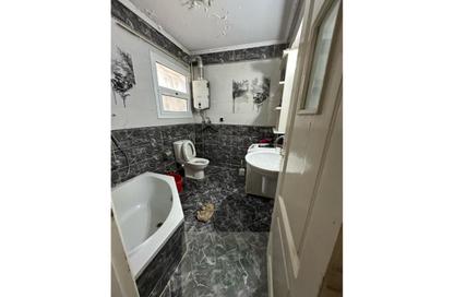 Apartment - 3 Bedrooms - 2 Bathrooms for sale in Al Bostan St. - 9th District - Sheikh Zayed City - Giza