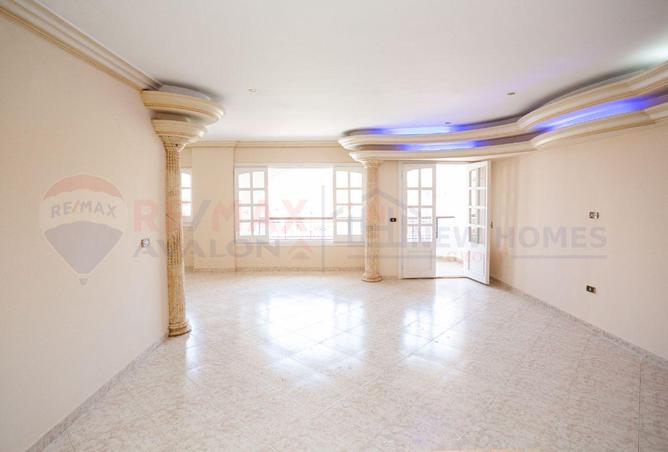 7406782 - Property Main Image