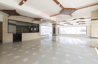 Shop - Studio - 2 Bathrooms for rent in Qesm Marina - North Coast