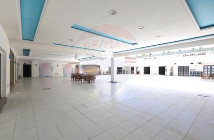 Shop - Studio - 2 Bathrooms for rent in Qesm Marina - North Coast