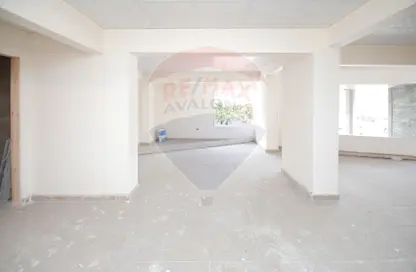 Retail - Studio - 2 Bathrooms for sale in Kafr Abdo - Roushdy - Hay Sharq - Alexandria