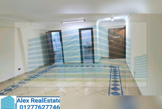 7413153 - Property Image 2