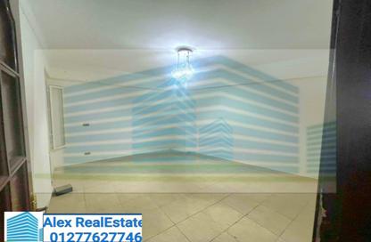 Apartment - 2 Bedrooms - 1 Bathroom for rent in Champollion St. - Azarita - Hay Wasat - Alexandria