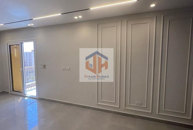 7413829 - Property Image 2