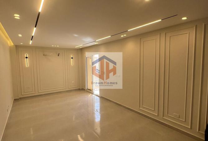 7413829 - Property Main Image