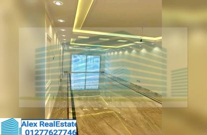 Apartment - 3 Bedrooms - 2 Bathrooms for rent in Grand View - Smouha - Hay Sharq - Alexandria