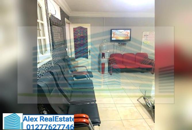 7418433 - Property Image 2