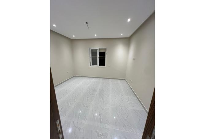 7458958 - Property Image 2