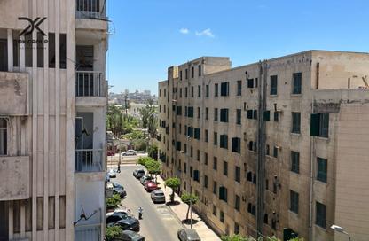 شقة - 4 - 2 للبيع في الشاطبي - حي وسط - الاسكندرية