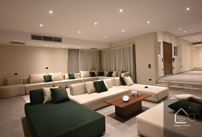 7433485 - Property Image 2