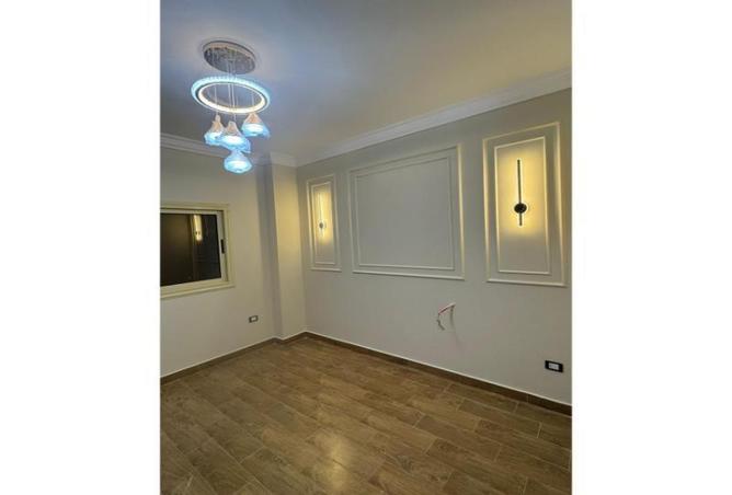 8178418 - Property Image 3