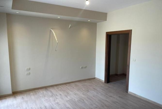 8417053 - Property Image 3