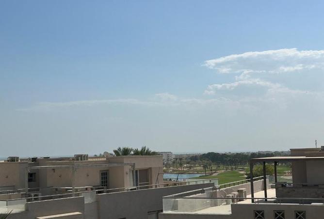 8330300 - Property Image 2