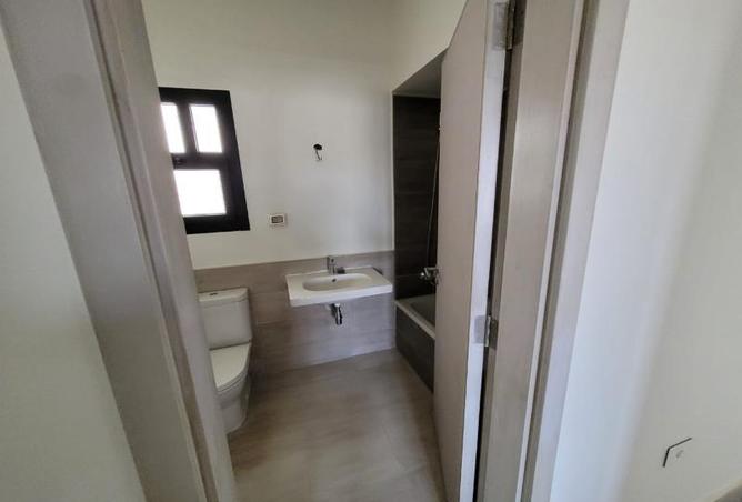 8340211 - Property Image 3