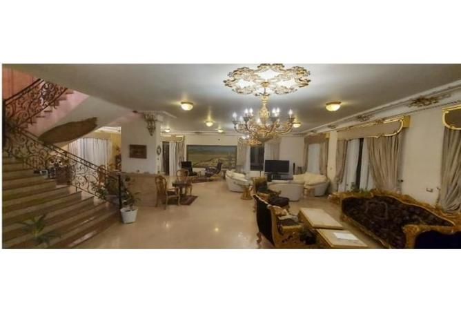 8253977 - Property Image 2