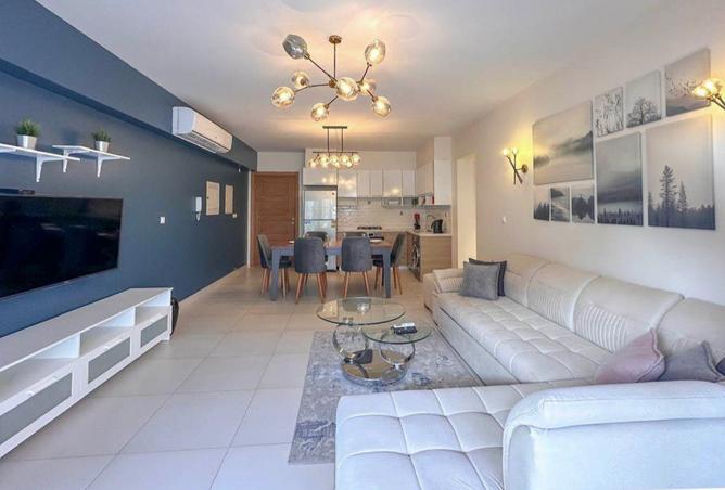 7452000 - Property Image 2