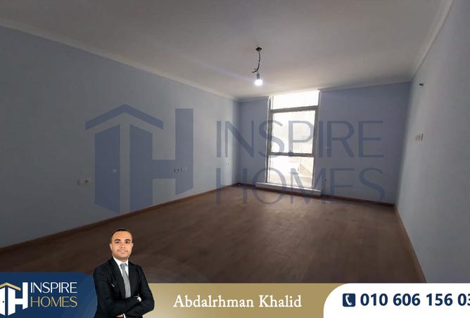 7453388 - Property Image 2