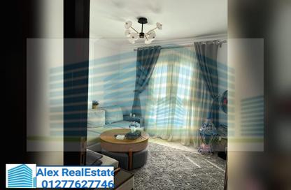 Apartment - 2 Bedrooms - 1 Bathroom for rent in Al Mosheer Ahmed Ismail St. - Sidi Gaber - Hay Sharq - Alexandria