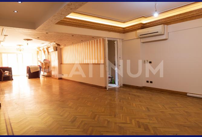 Apartment for sale, 240 m², Gleem Mostafa Maher St – pohled 3