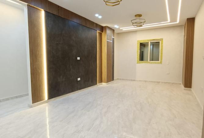 7473698 - Property Image 3