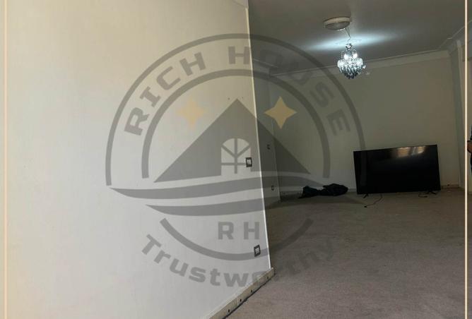 7474231 - Property Image 3