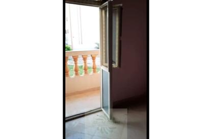 Apartment - 3 Bedrooms - 1 Bathroom for sale in 11th District - Sheikh Zayed City - Giza