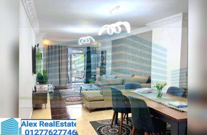 Apartment - 2 Bedrooms - 1 Bathroom for rent in Al Ghardaqah St. - San Stefano - Hay Sharq - Alexandria