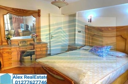 Apartment - 2 Bedrooms - 1 Bathroom for rent in Khalil Mutran St. - Saba Basha - Hay Sharq - Alexandria