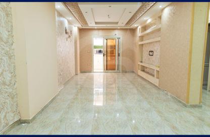 Apartment - 3 Bedrooms - 1 Bathroom for sale in Ahmed Kamha St. - Ibrahimia - Hay Wasat - Alexandria