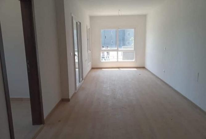 83130401 - Property Image 3