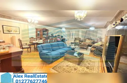 Apartment - 3 Bedrooms - 2 Bathrooms for rent in Shaarawy St. - Laurent - Hay Sharq - Alexandria