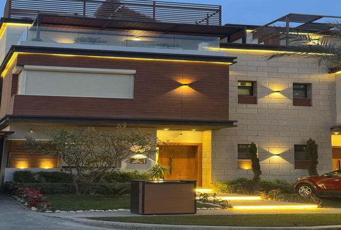 7521905 - Property Image 2