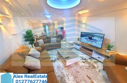 Apartment - 3 Bedrooms - 2 Bathrooms for rent in Al Geish Road - Camp Chezar - Hay Wasat - Alexandria