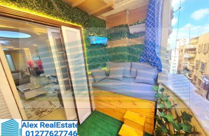 Apartment - 3 Bedrooms - 2 Bathrooms for rent in Al Geish Road - Camp Chezar - Hay Wasat - Alexandria