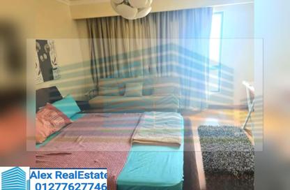 Apartment - 2 Bedrooms - 2 Bathrooms for rent in Al Ghardaqah St. - San Stefano - Hay Sharq - Alexandria