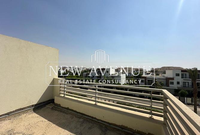 8243854 - Property Image 2