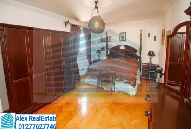 7594811 - Property Image 2