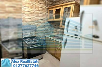 Apartment - 2 Bedrooms - 1 Bathroom for rent in Al Mosheer Ahmed Ismail St. - Sidi Gaber - Hay Sharq - Alexandria