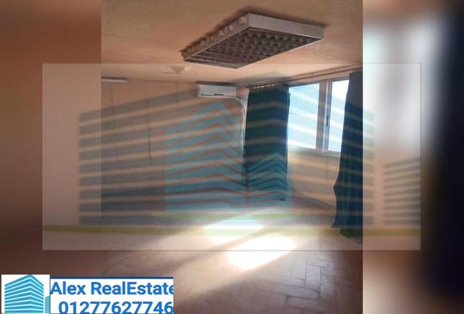 7596108 - Property Image 2