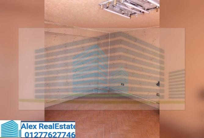 7596108 - Property Image 3