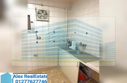 Office Space - 5 Bedrooms - 2 Bathrooms for rent in Abou Quer Road - Zezenia - Hay Sharq - Alexandria