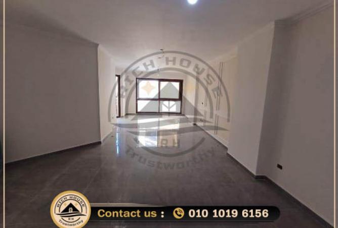 78404918 - صورة العقار 3