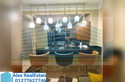 Apartment - 3 Bedrooms - 3 Bathrooms for rent in Al Geish Road - Laurent - Hay Sharq - Alexandria