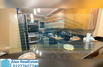 Apartment - 3 Bedrooms - 3 Bathrooms for rent in Al Geish Road - Laurent - Hay Sharq - Alexandria