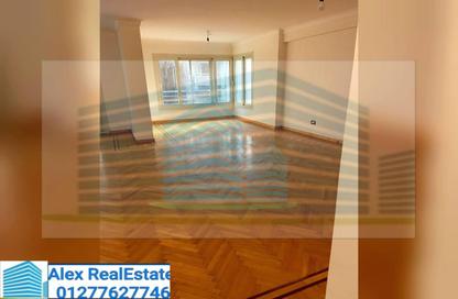 Apartment - 3 Bedrooms - 3 Bathrooms for rent in Mostafa Kamel St. - Smouha - Hay Sharq - Alexandria