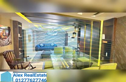 Apartment - 3 Bedrooms - 2 Bathrooms for rent in Ahmed Basha Turk St. - Fleming - Hay Sharq - Alexandria