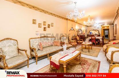 Apartment - 3 Bedrooms - 2 Bathrooms for sale in Ismail Al Habrouk St. - Glim - Hay Sharq - Alexandria